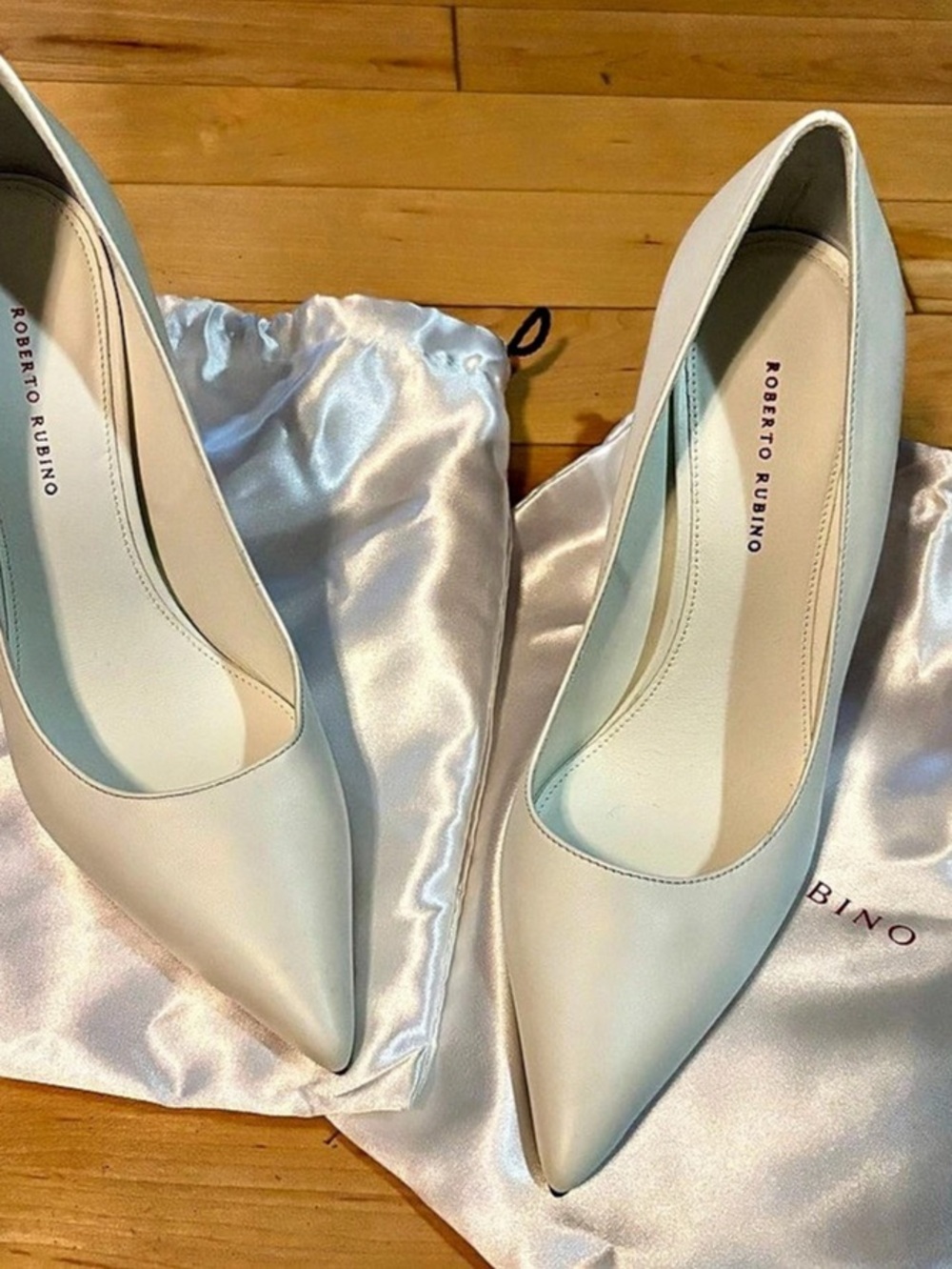 Roberto Rubino Pointed-Toe Pumps in White EU 38 1/2 - Worn only once.